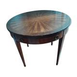 Pedestal table