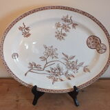 Plat ancien en Terre de Fer - décor Marguerite