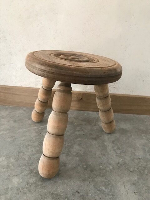 Raw tripod stool
