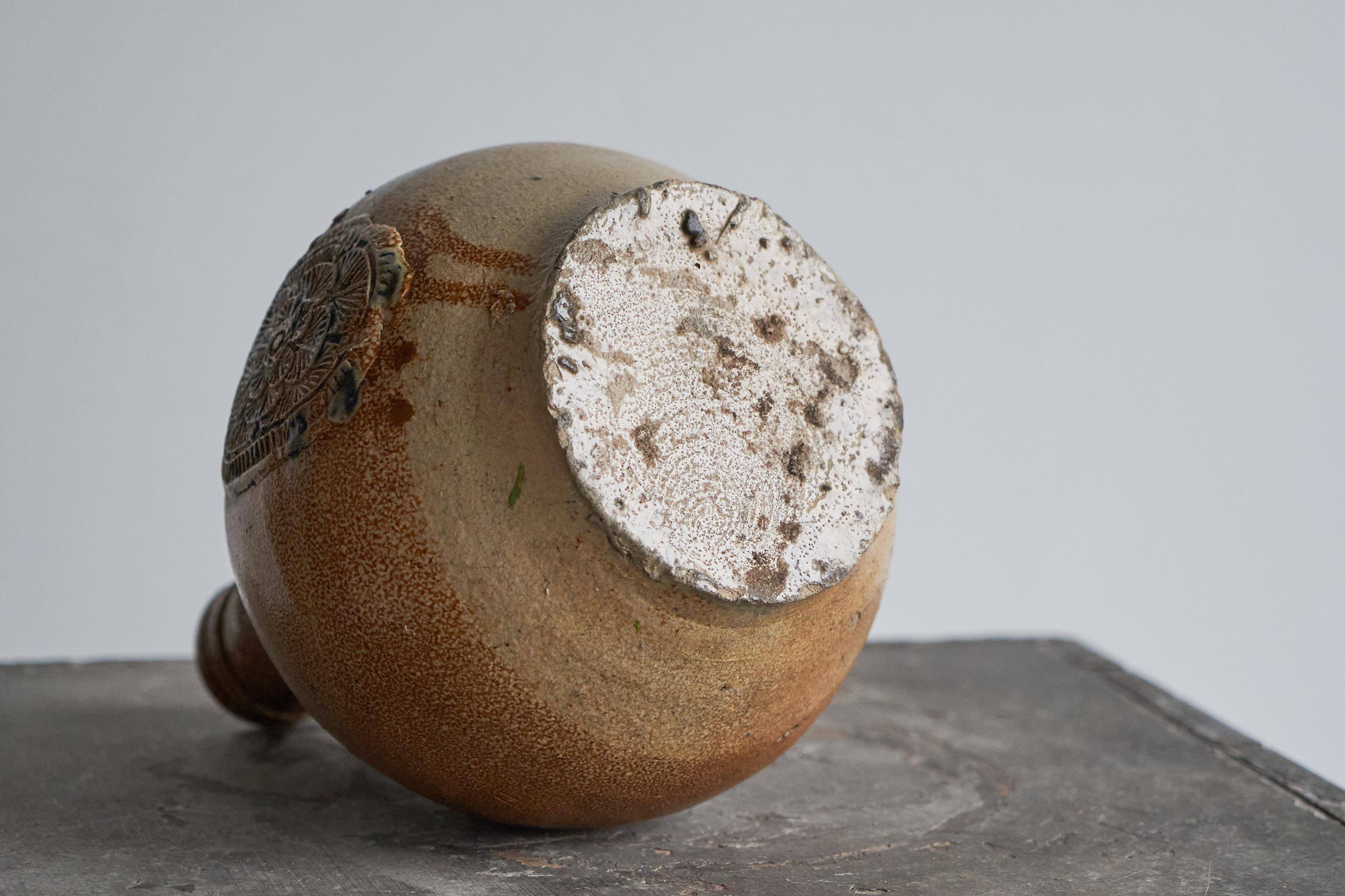Bartmann jug / Bellarmine 17th century in salt-glazed stoneware