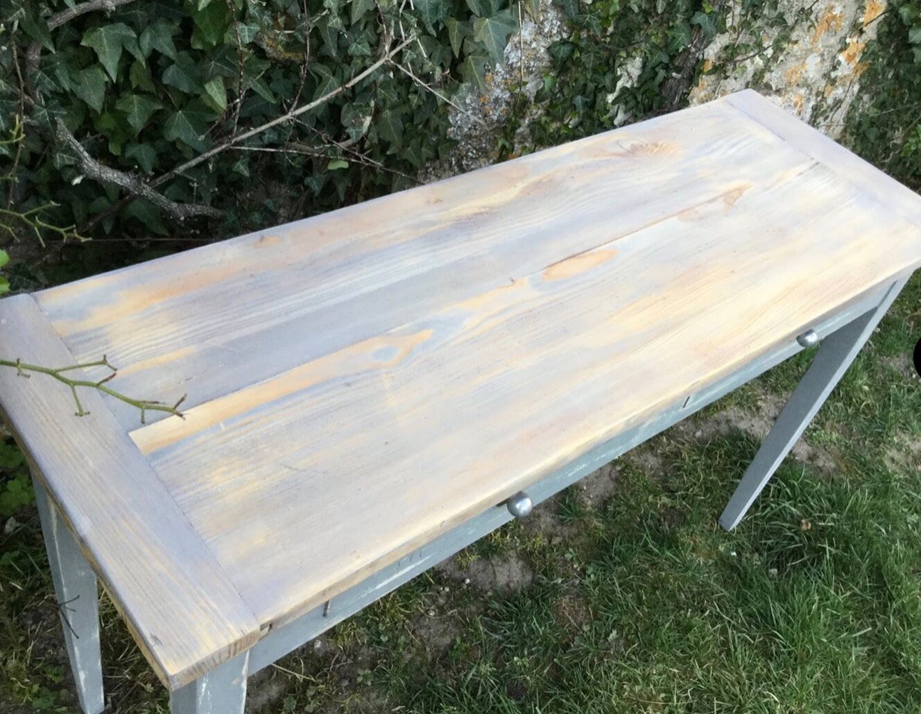 Vintage grey patinee console