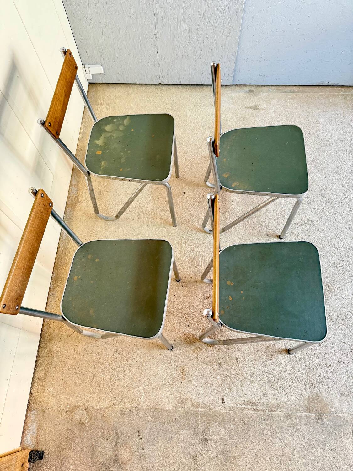 4 Modernist chairs from the 1930s