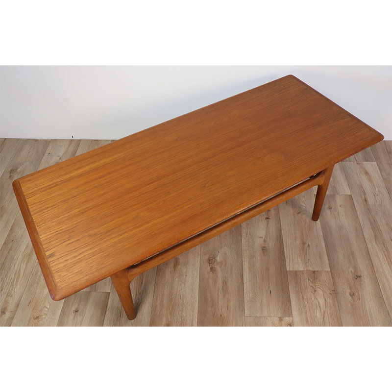 Scandinavian coffee table by Linney Hughes for Trioh 1960