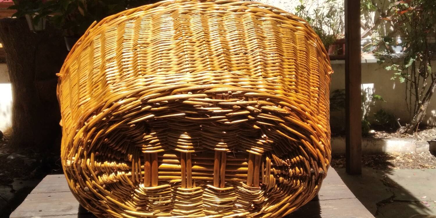 Wicker laundry basket