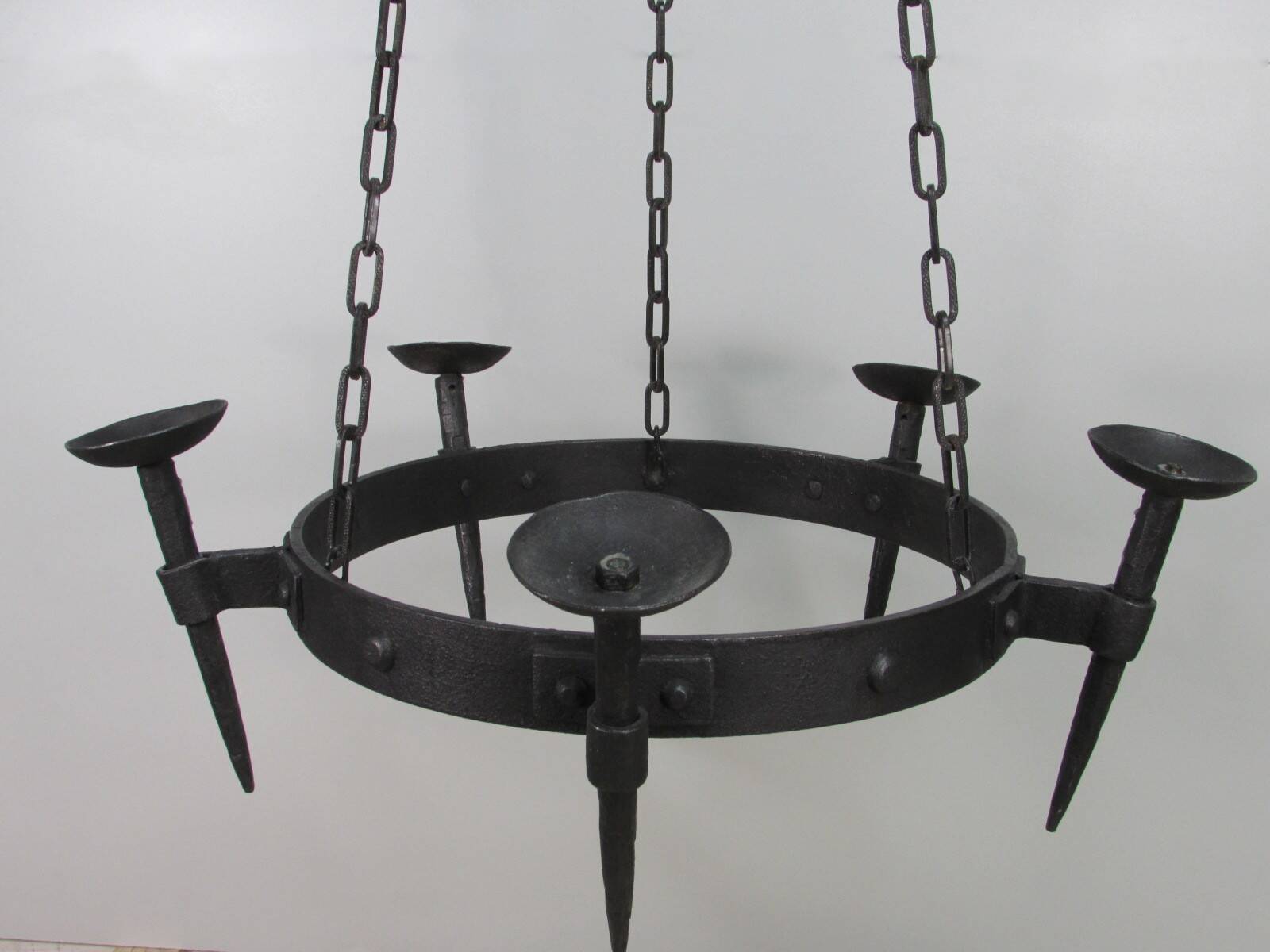 Lustre candélabre en fer forgé années 1950