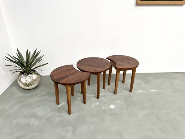 3 tables basses demi-lune, Danemark, années 60