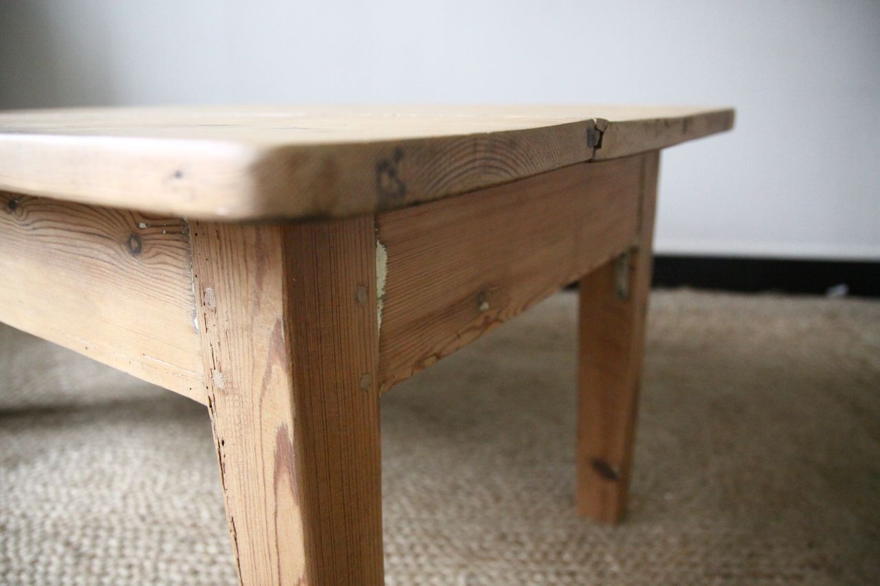 Table basse de ferme en bois