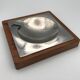 Cendrier design moderniste en bois et métal inox 16 x 16 cm