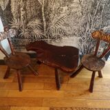 Table basse et deux chaises brutalistes bois massif