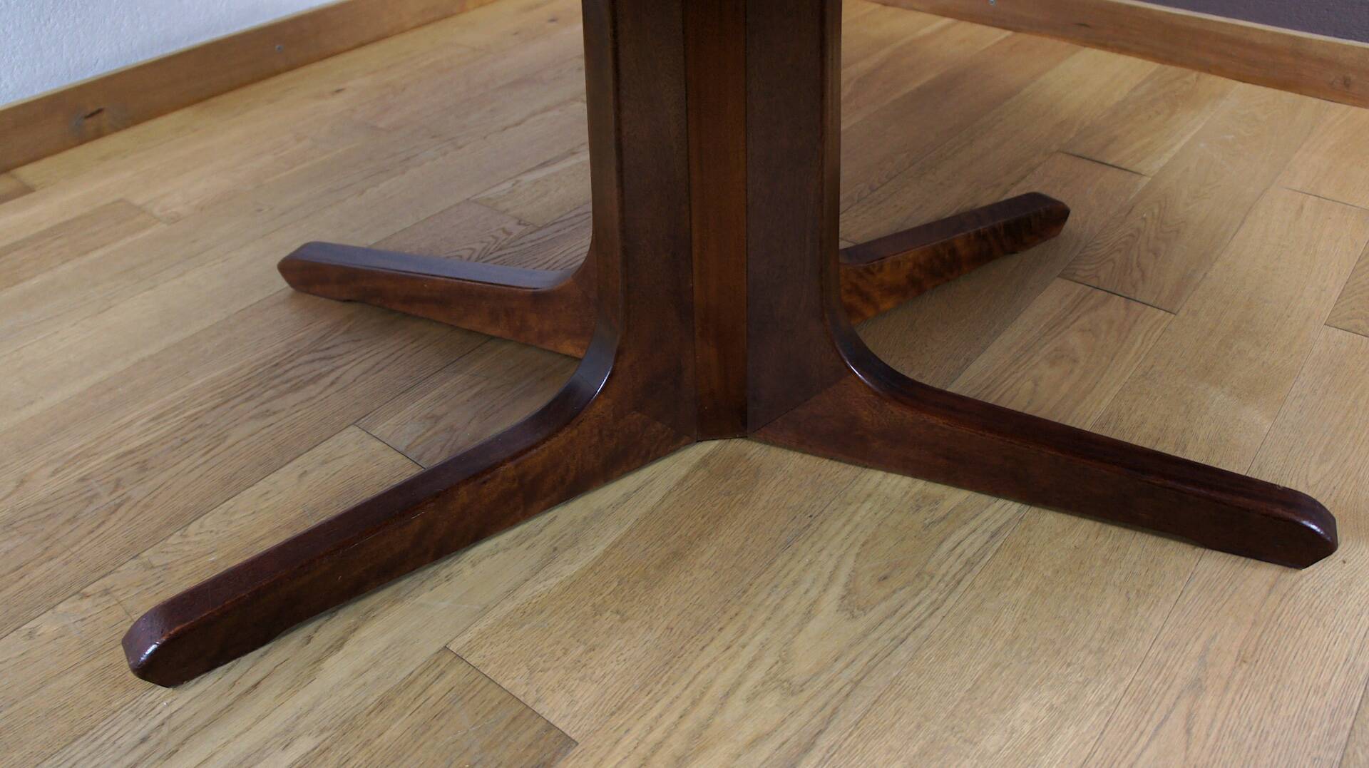 Table Ovale & Pied Central Vintage Année 1960 / 1970