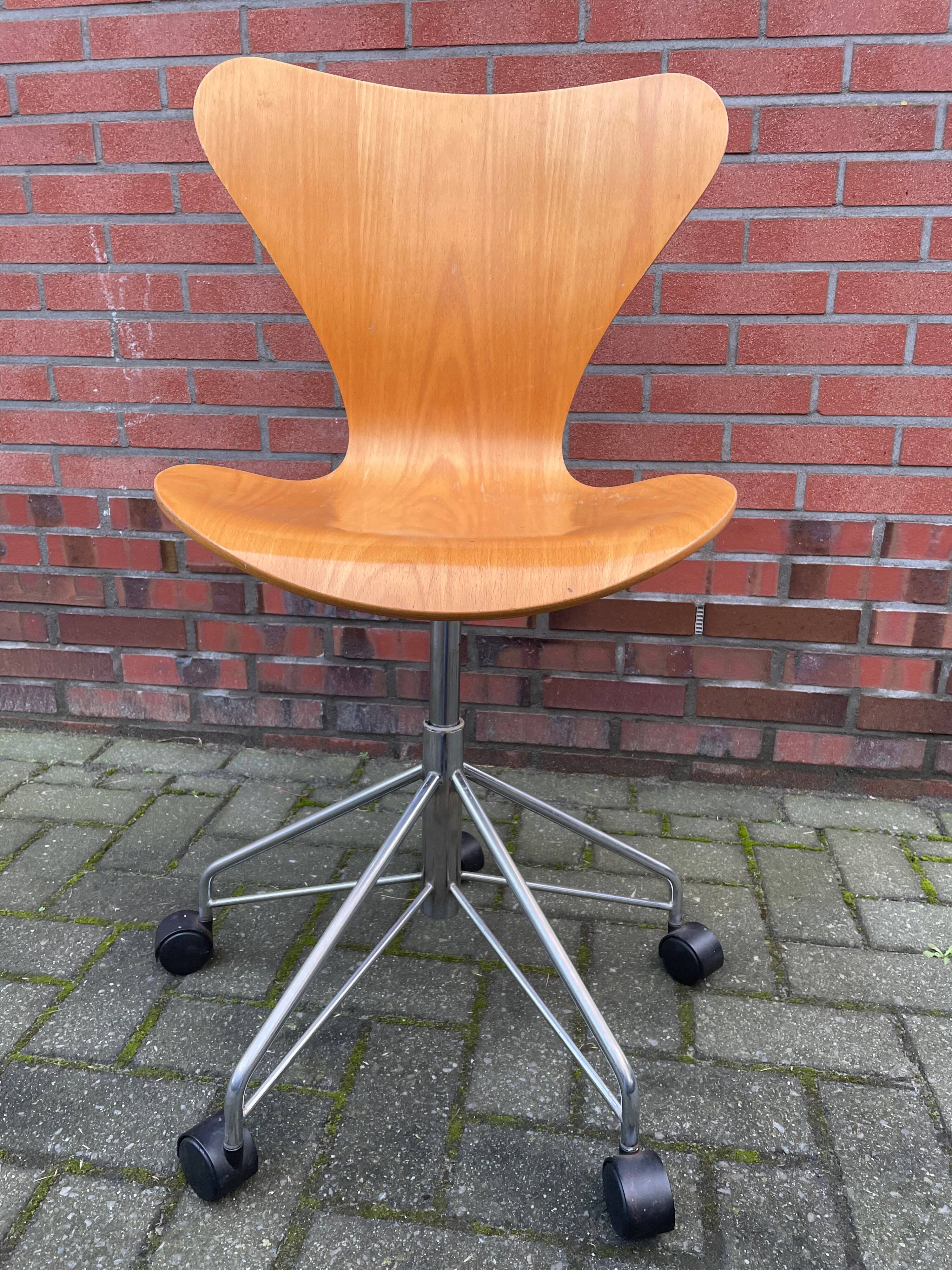Chaise butterfly d'Arne Jacobsen pour Fritz Hansen