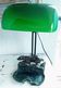 Lampe de banquier avec base chien