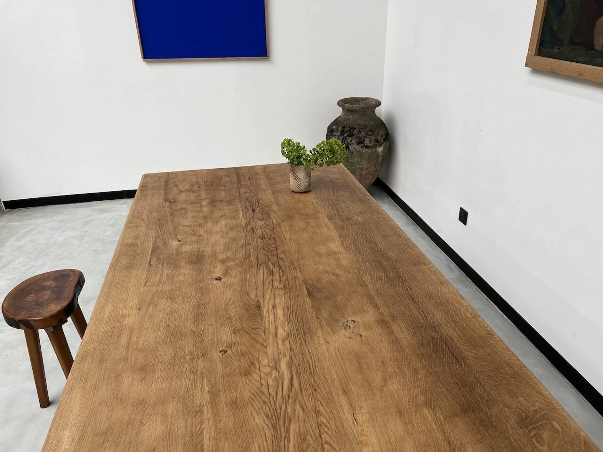 Large farm table from the 60s, in solid oak, with extensions