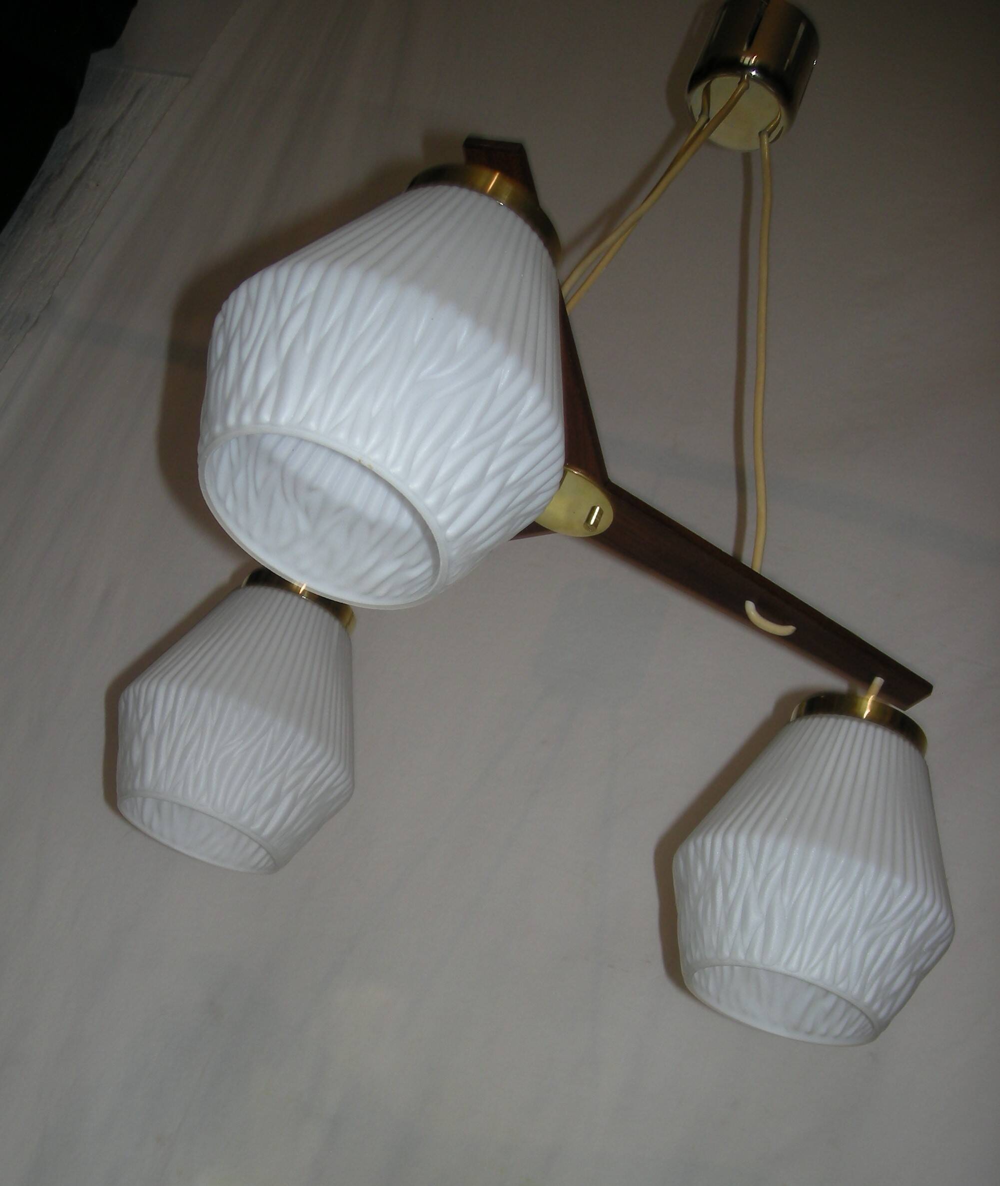 Suspension style scandinave des années 60