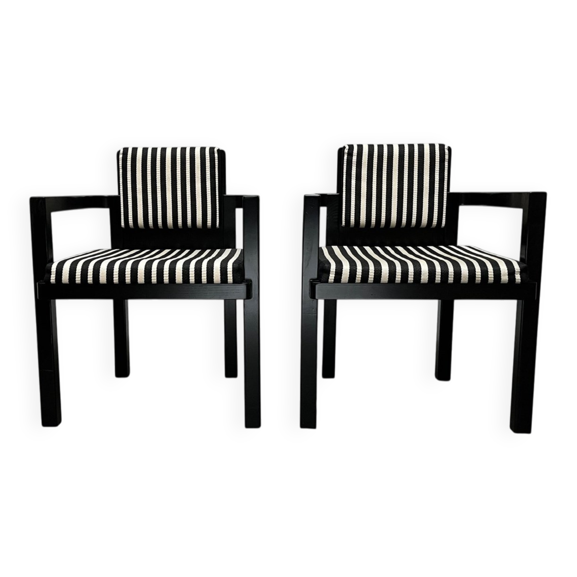 Set of German armchairs model D51 Fagus with Bauhaus patterned cushion by Walter Gropius for Tecta.