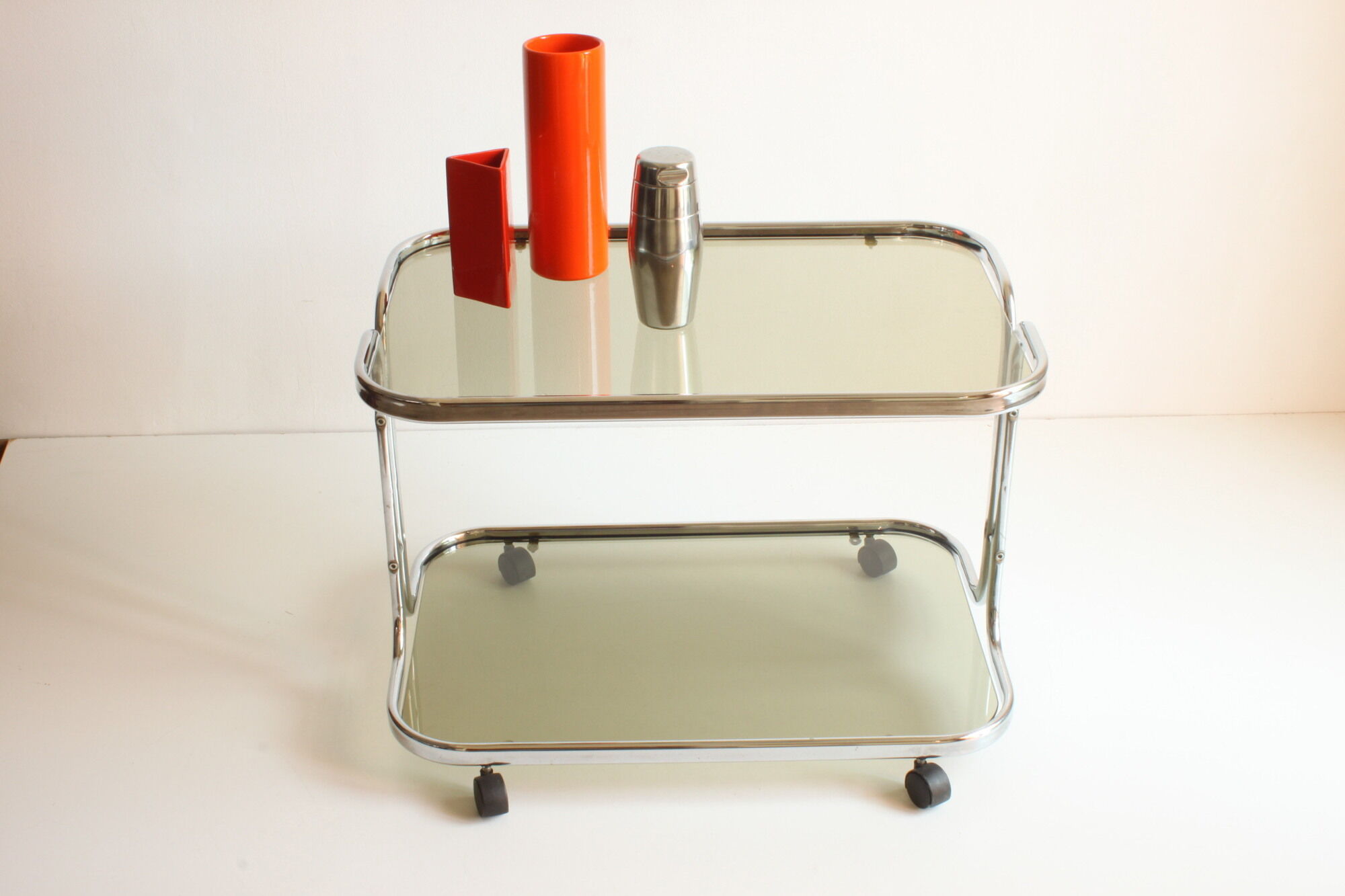 Chrome and smoked glass vintage bar cart trolley, 1970s.