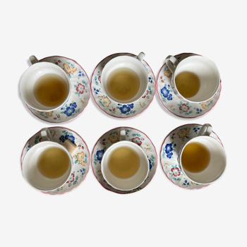 Lot de 6 tasses à thé anglaises  en porcelaine fleuri