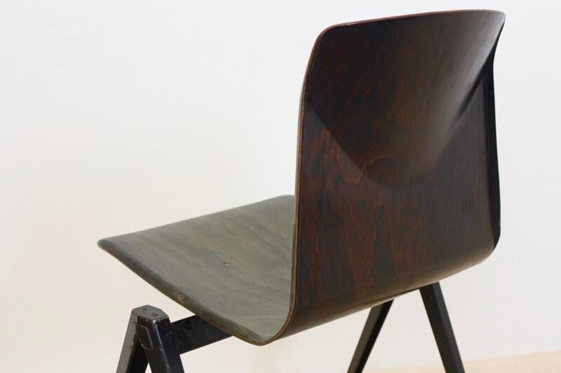 Stackable two-tone industrial dining chair Pagholz Galvanitas S22