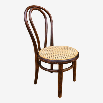 Chaise de bistrot cannée