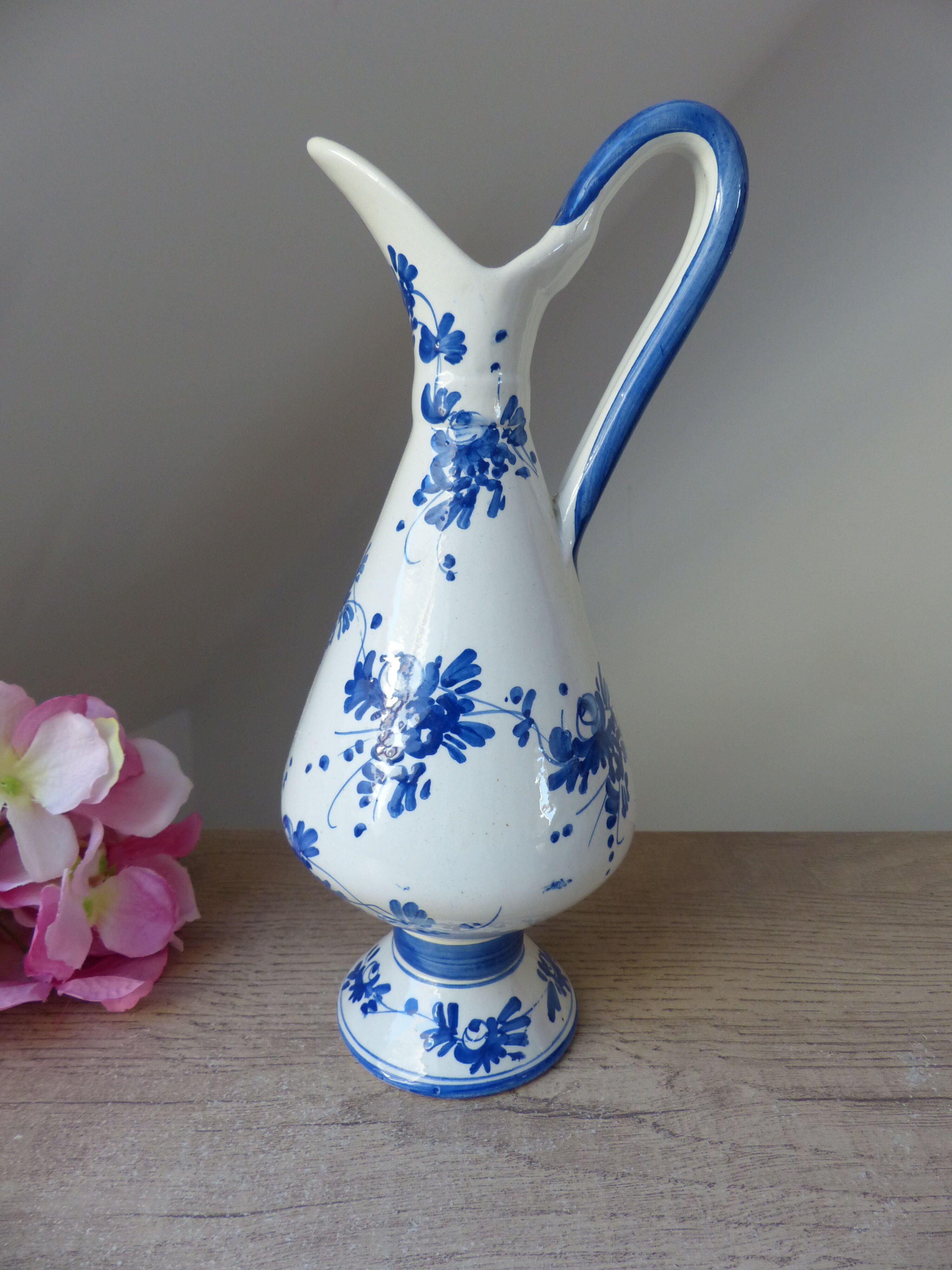 Ceramic ewer