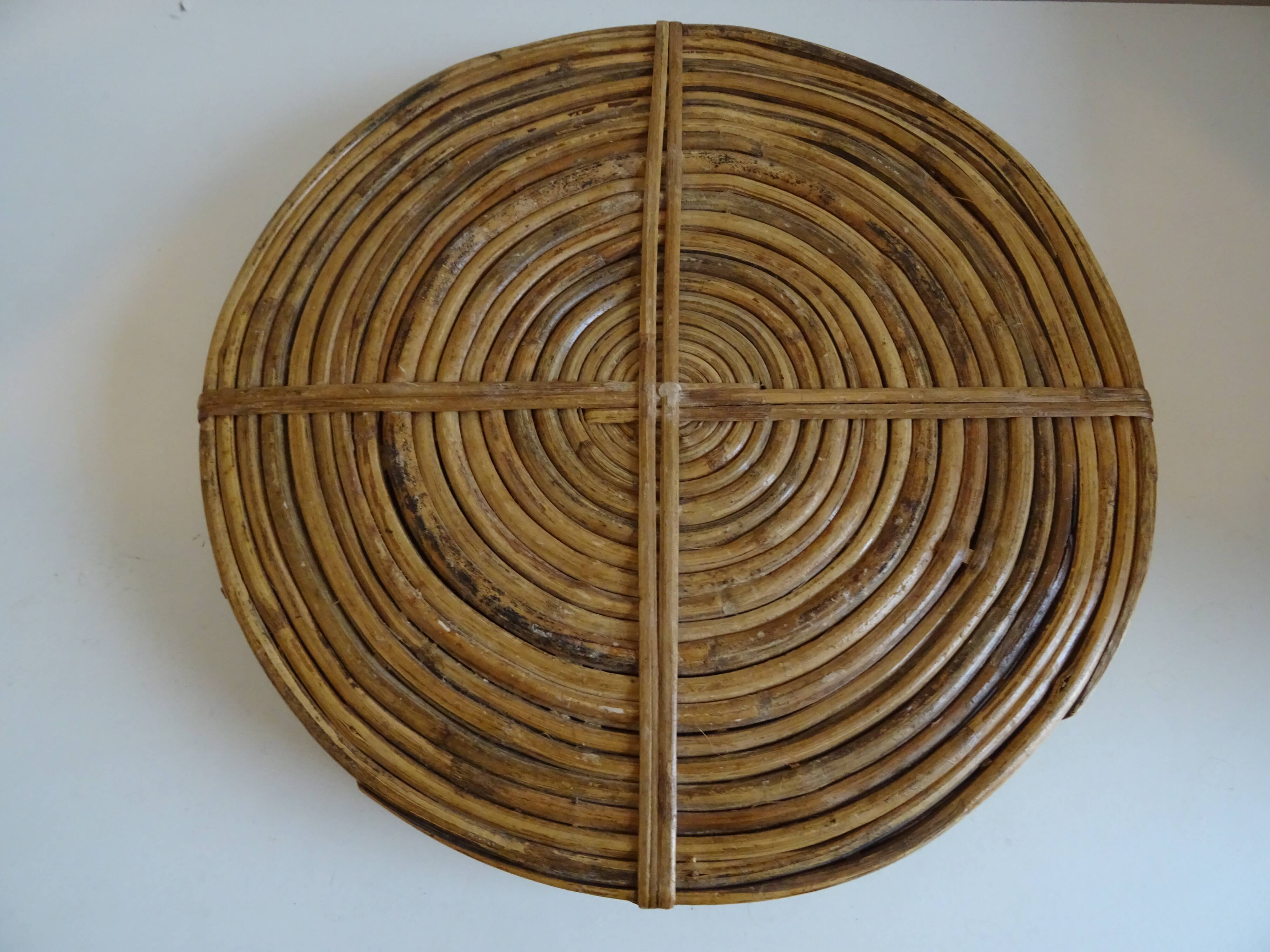 Vintage rattan tray from the 70s