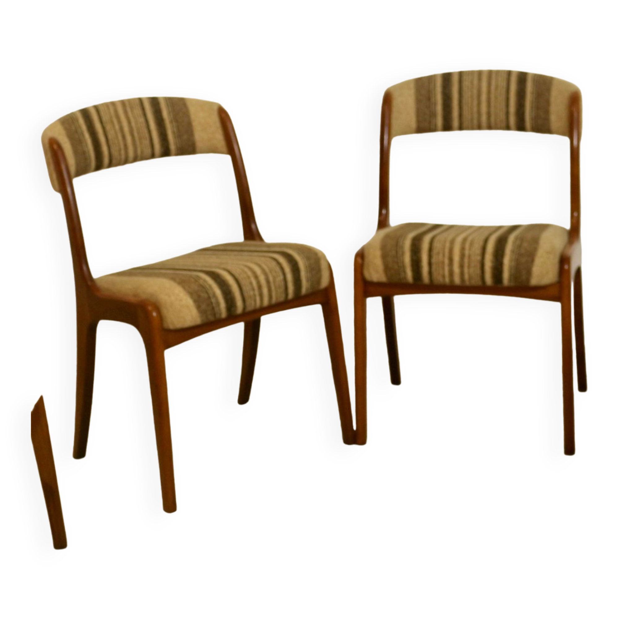 Paire de  chaises gondole Baumann année 60 restaurées.