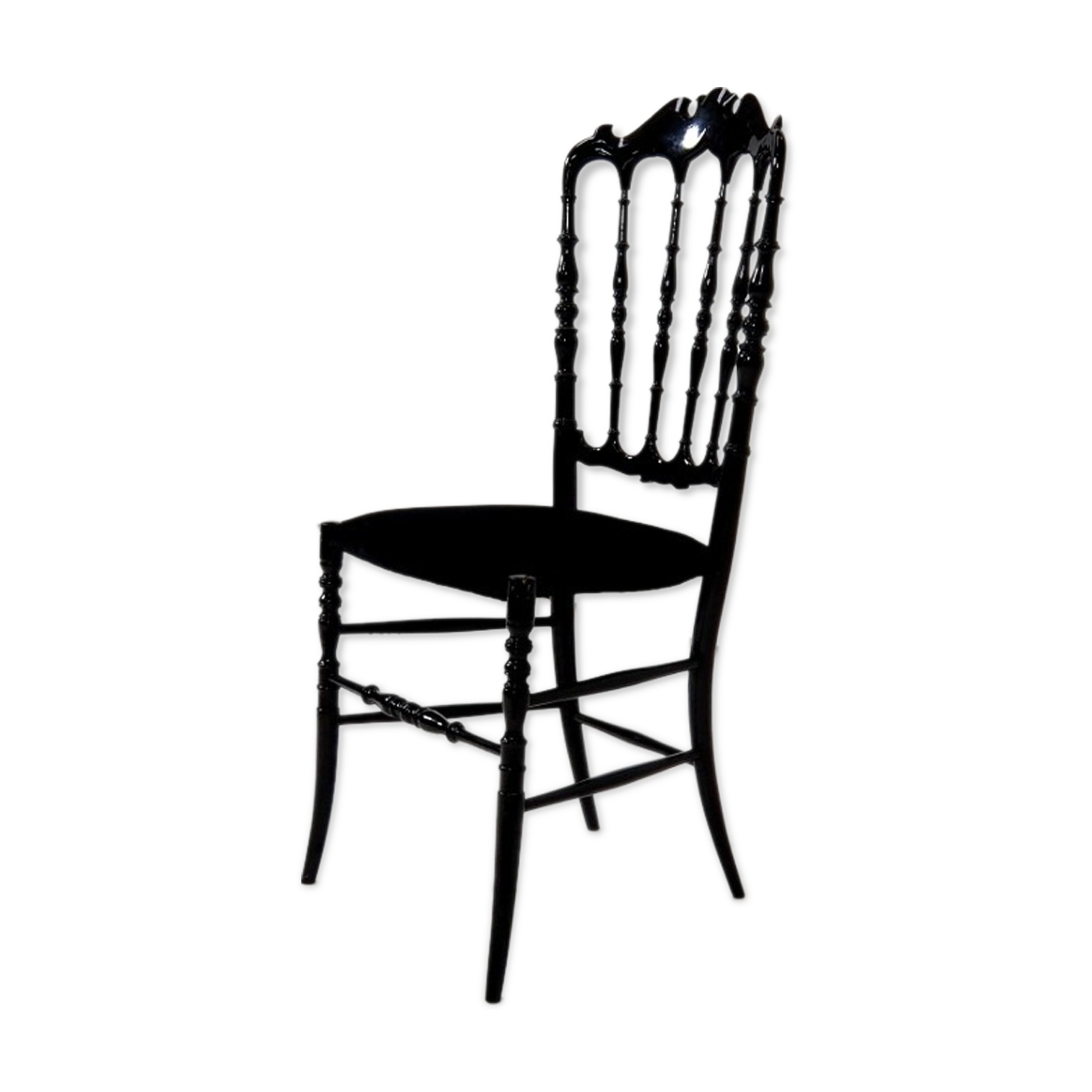 Decorative 'Chiavari' chair designed by Gaetano Descalzi