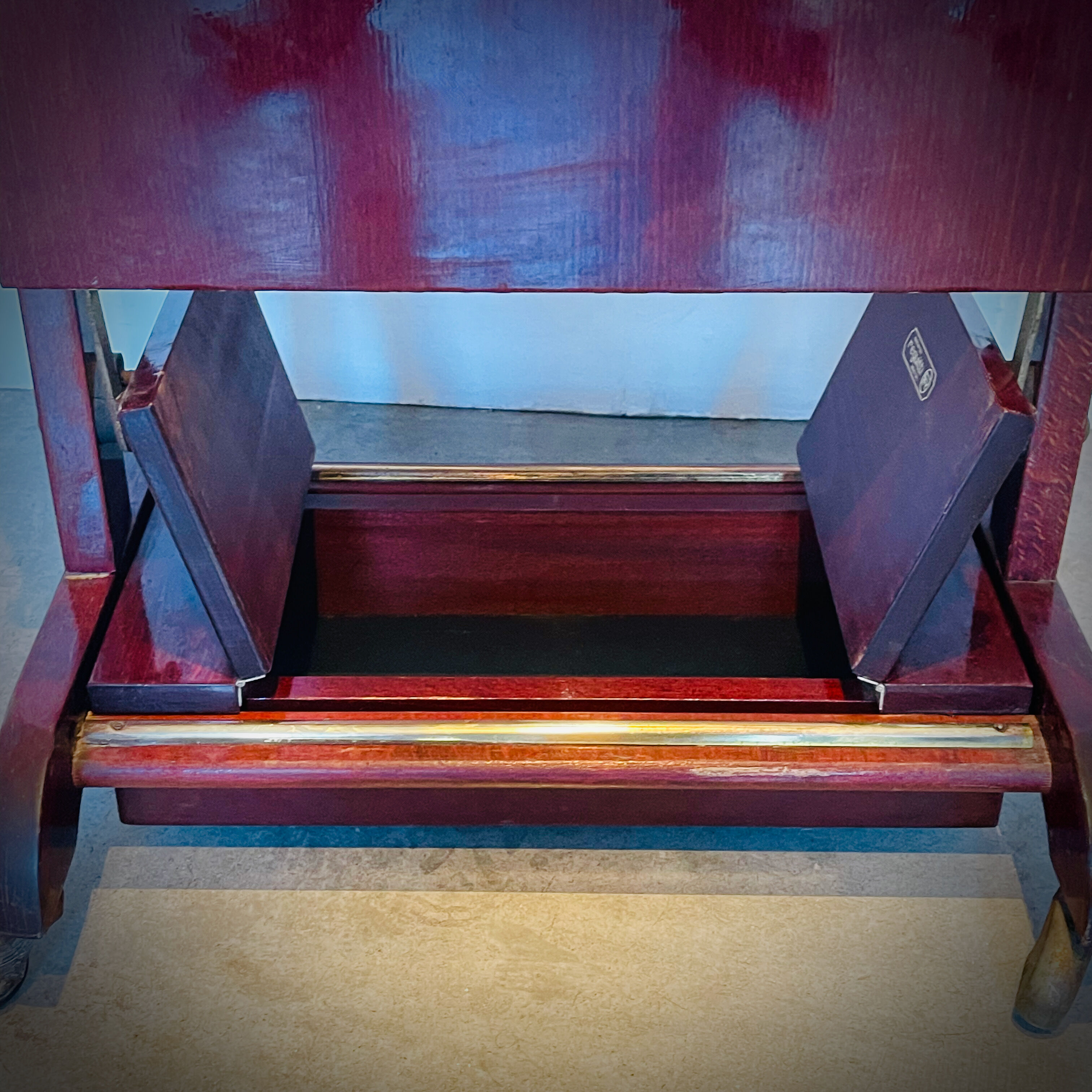 Full mahogany room & night valet for Fratelli Reguitti