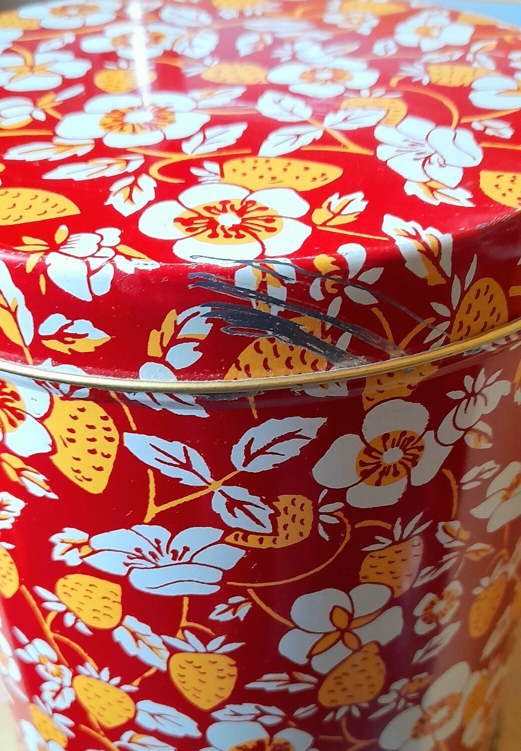 Set of 60s metal nesting boxes