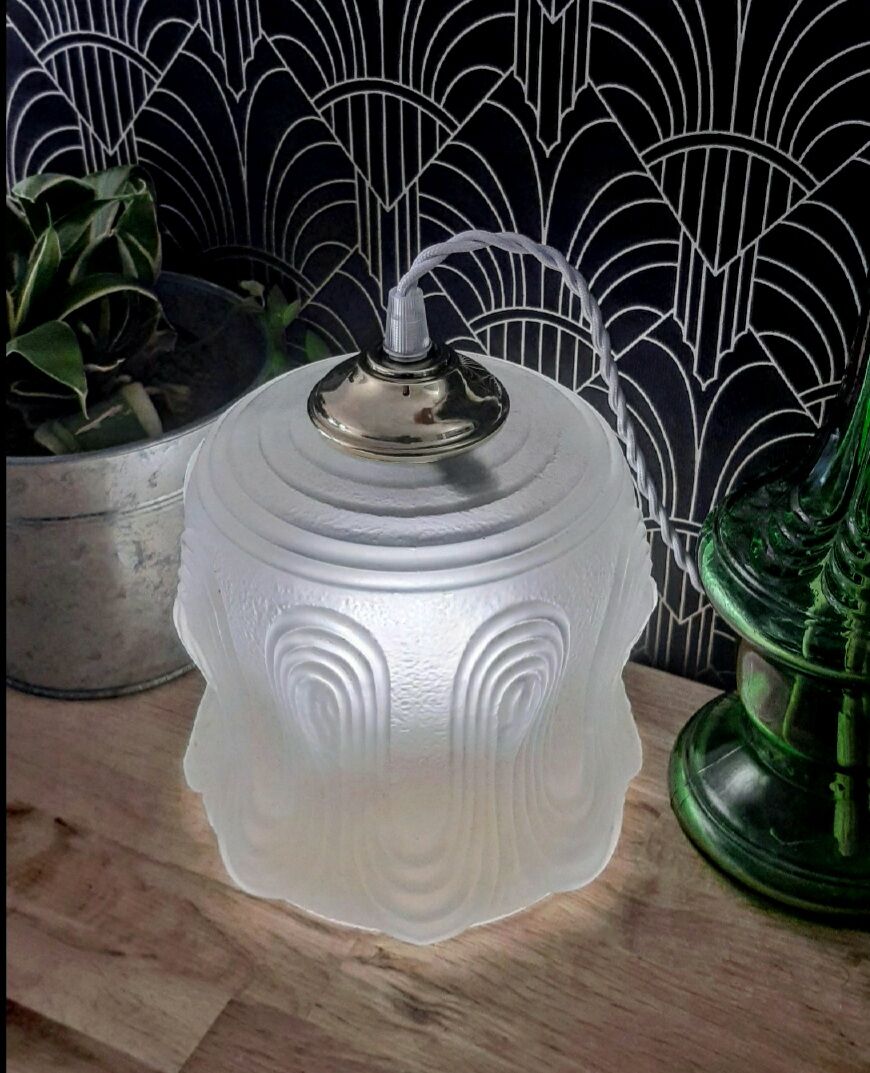 Vintage art deco lamp