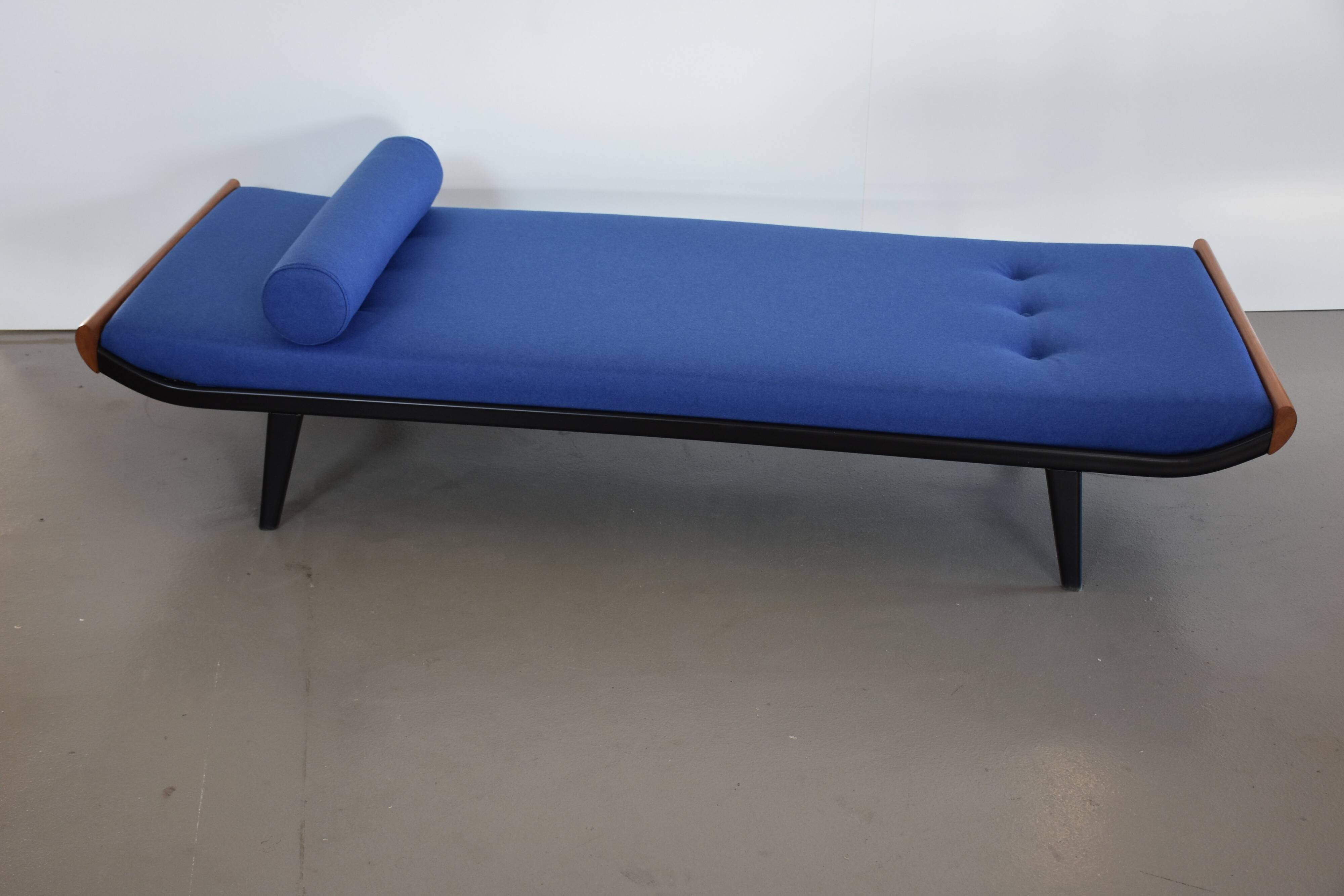 Restored Cleopatra Mid Century Design Daybed 60s