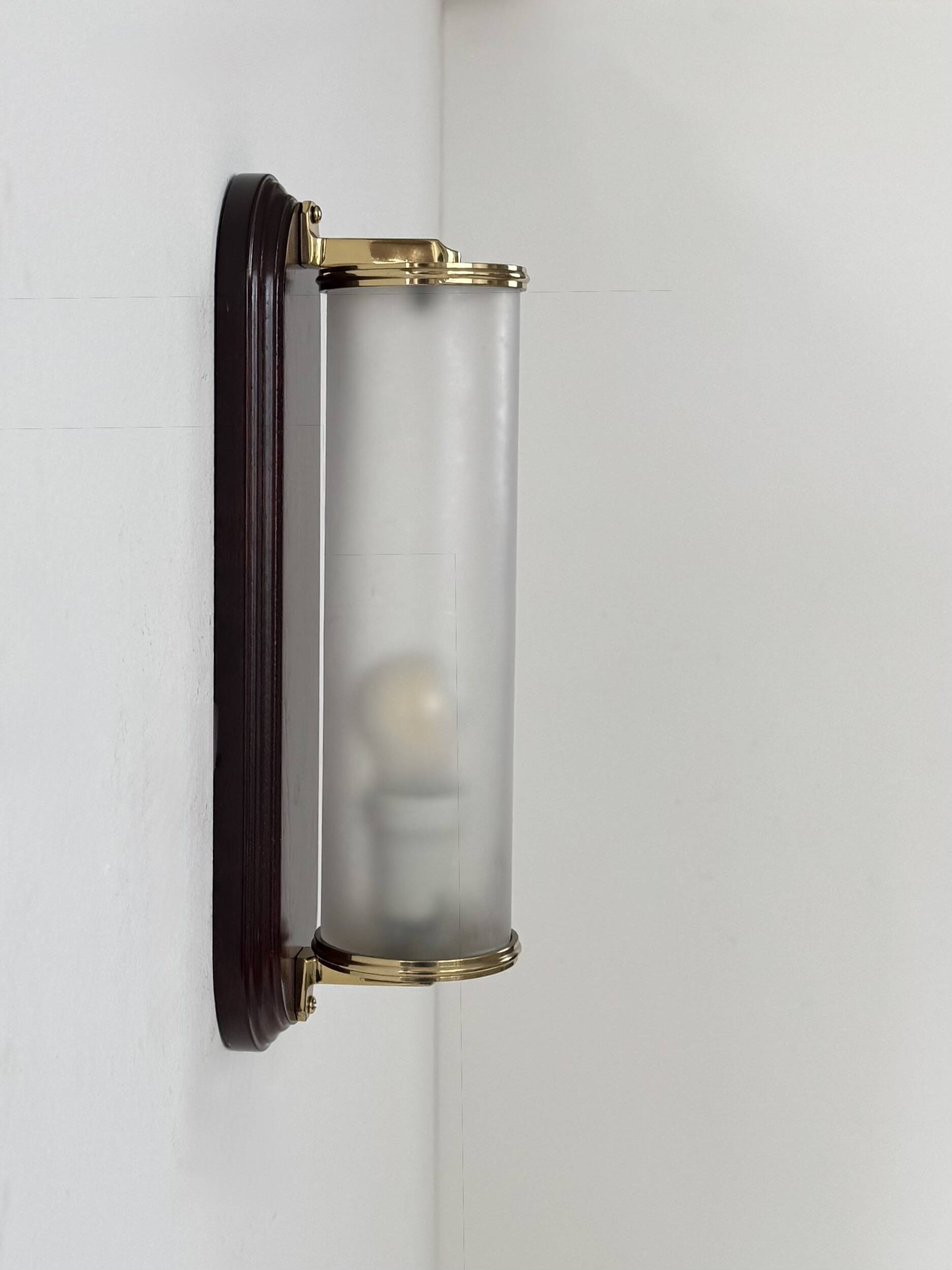 Vintage wall light in wood, glass and brass, France, 1980.