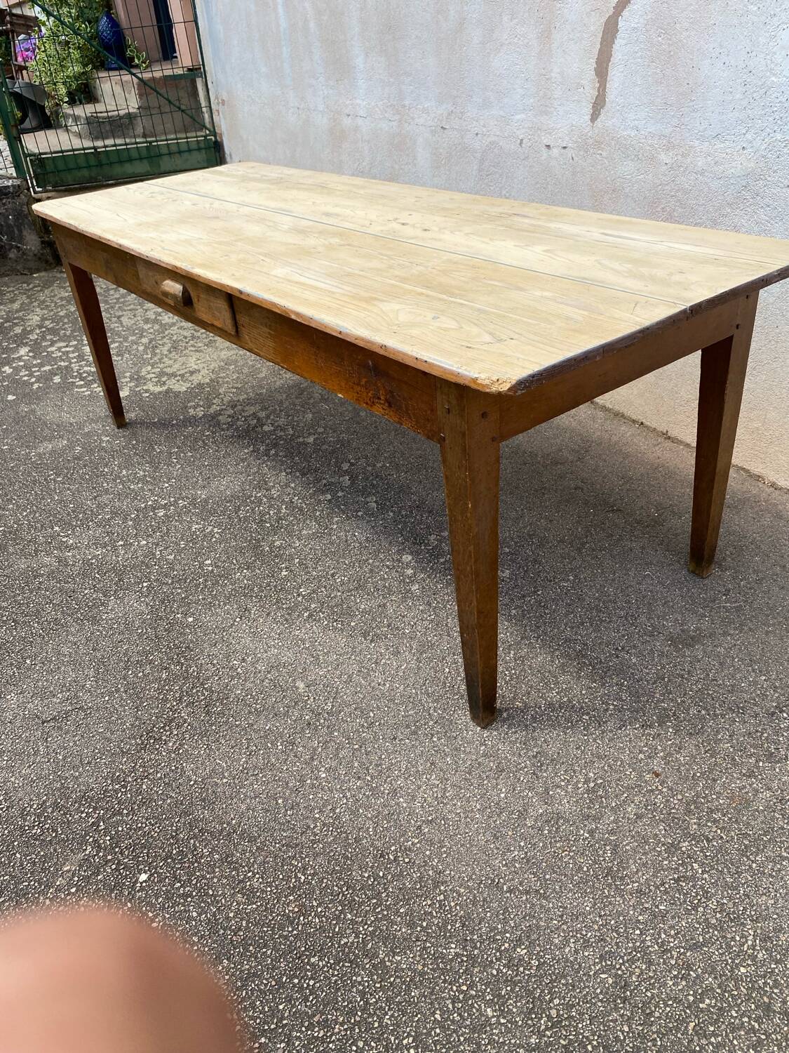 Farmhouse table