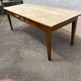 Farm table