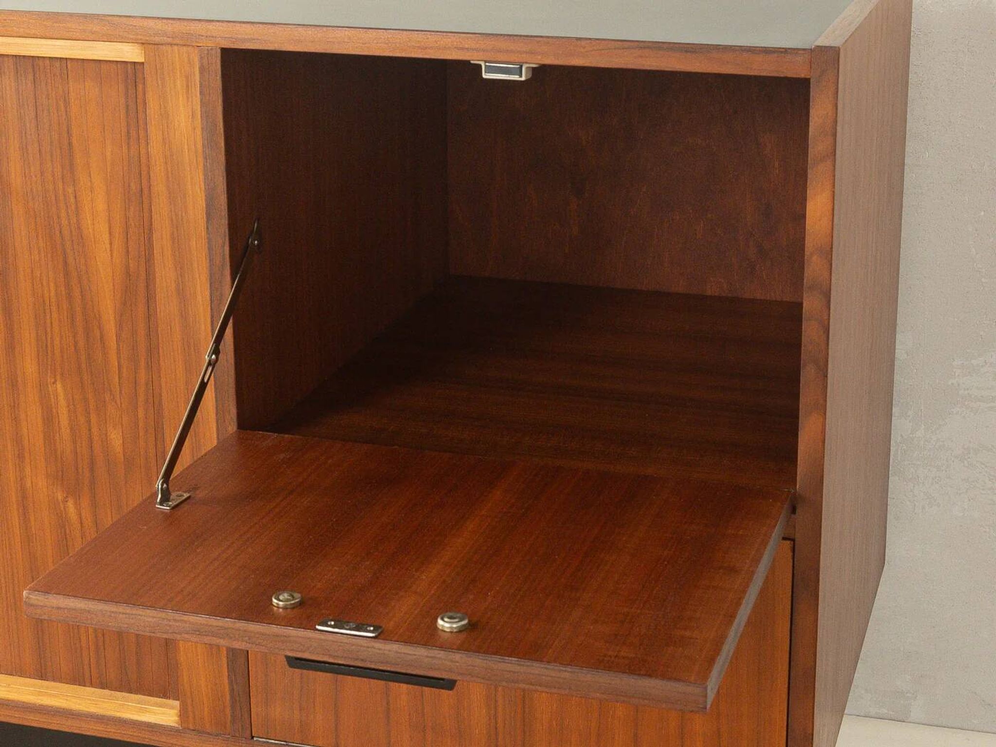 Cabinet de bar des années 1960