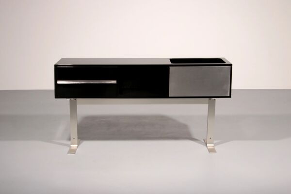 Superbe bar / buffet Willy Rizzo en noir et acier inoxydable, Italie 1969