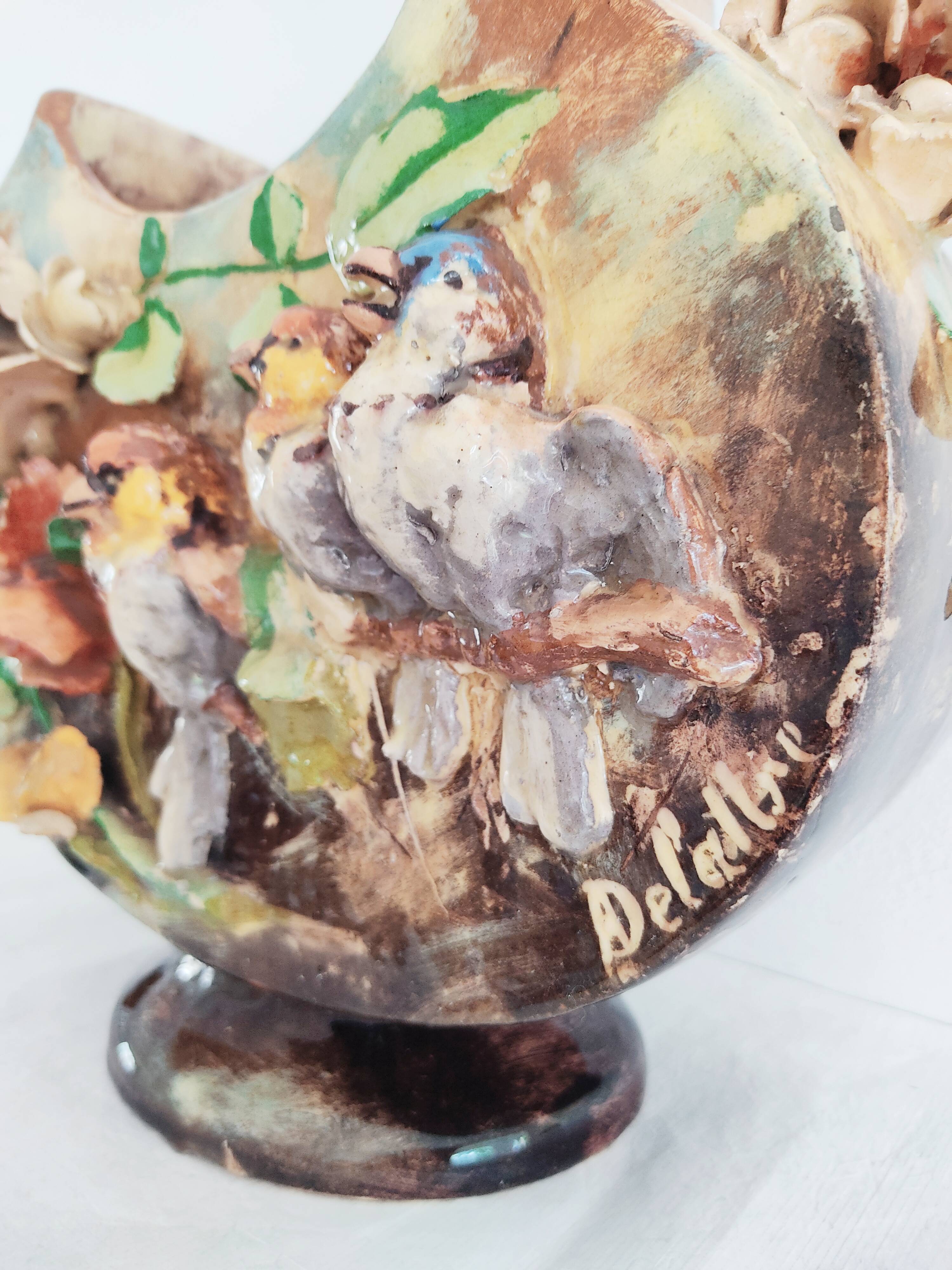 Vase with three birds in relief signed Delattre