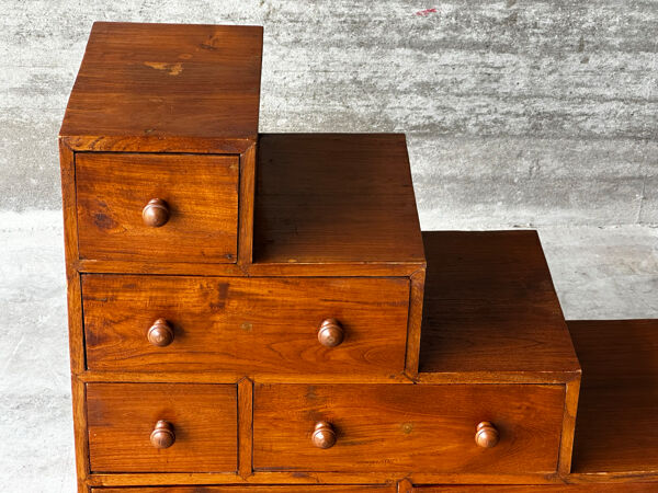 Meuble escalier Japonais Mid Century en bois massif