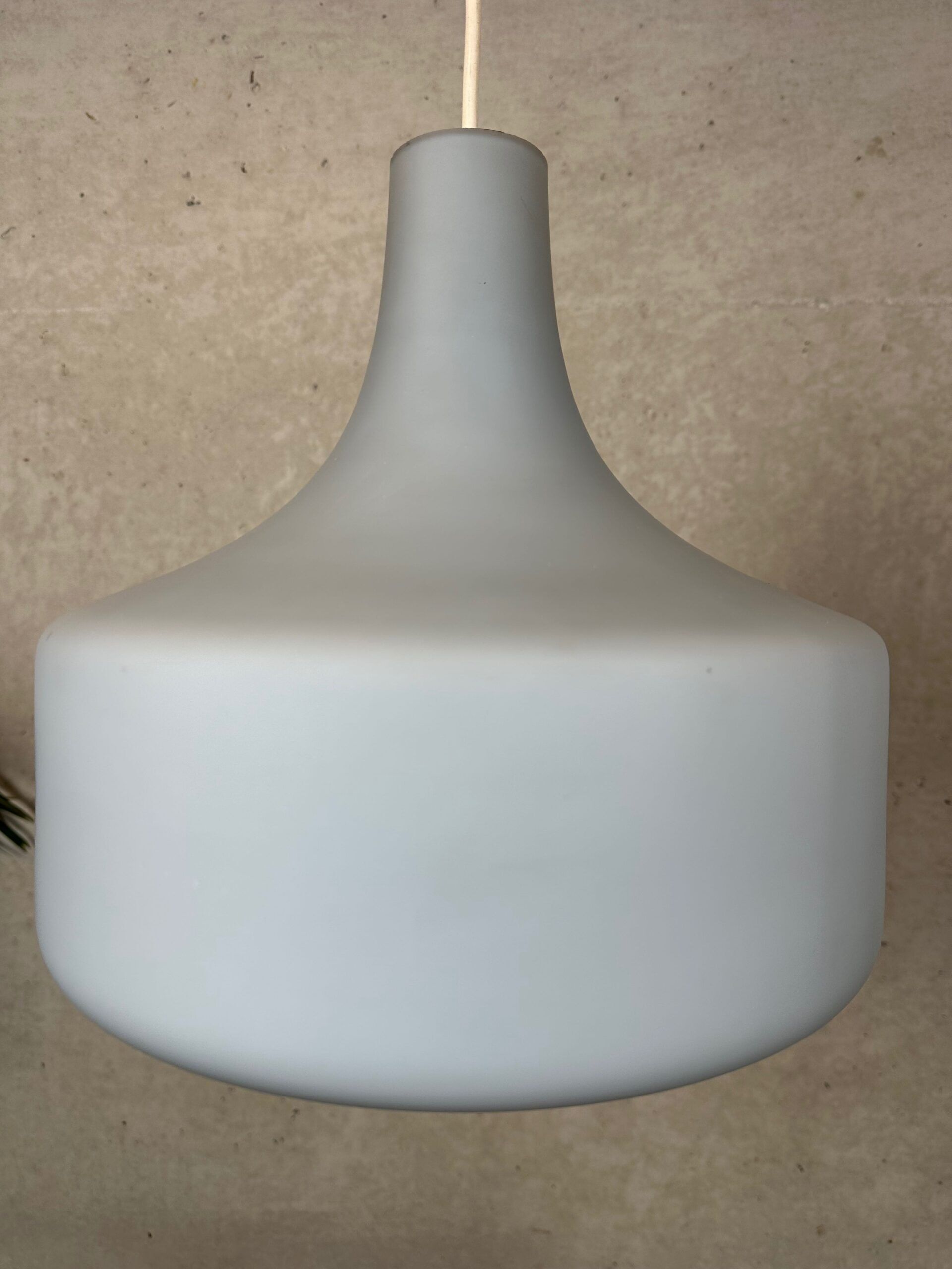 Suspensions opaline vintage – bleu pastel