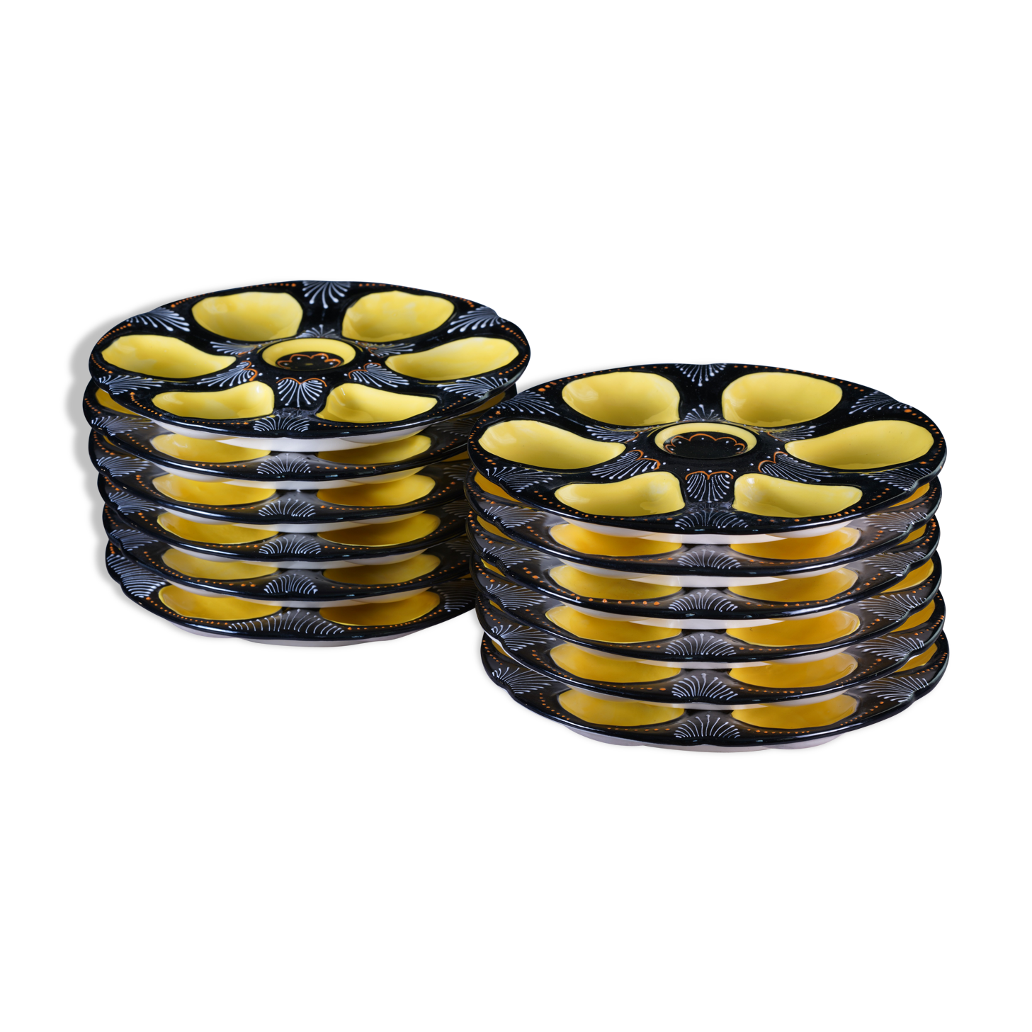 Set of twelve handpainted Brittany yellow, cream and black oyster plates