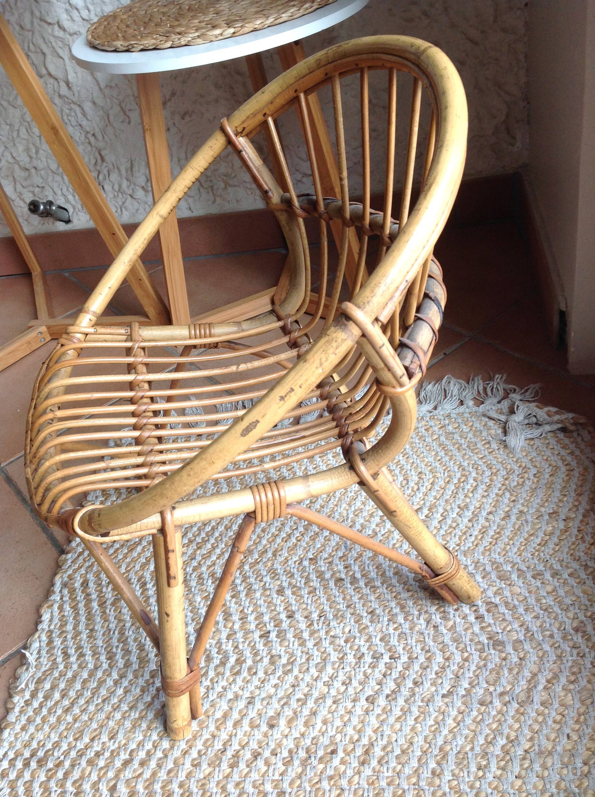Child's shell chair in rattan / vintage 60s-70s