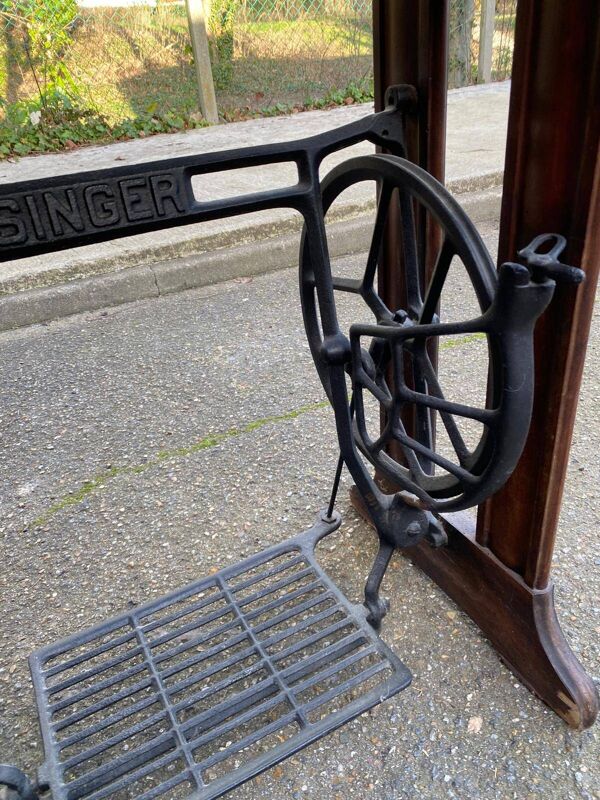 Bureau ancien meuble à coudre Singer