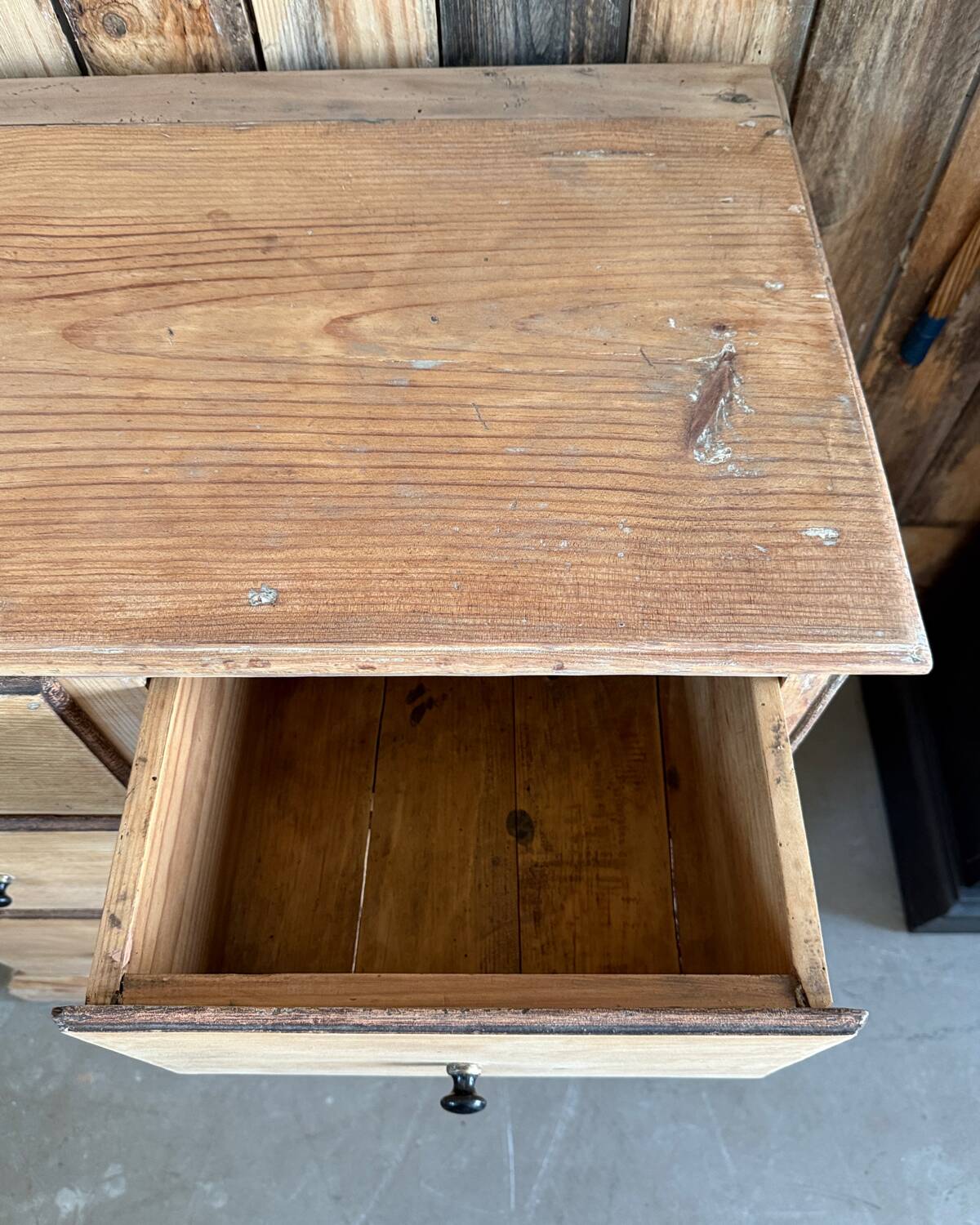 Chic country chest of drawers (renovated)