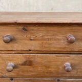 Pine chest of drawers
