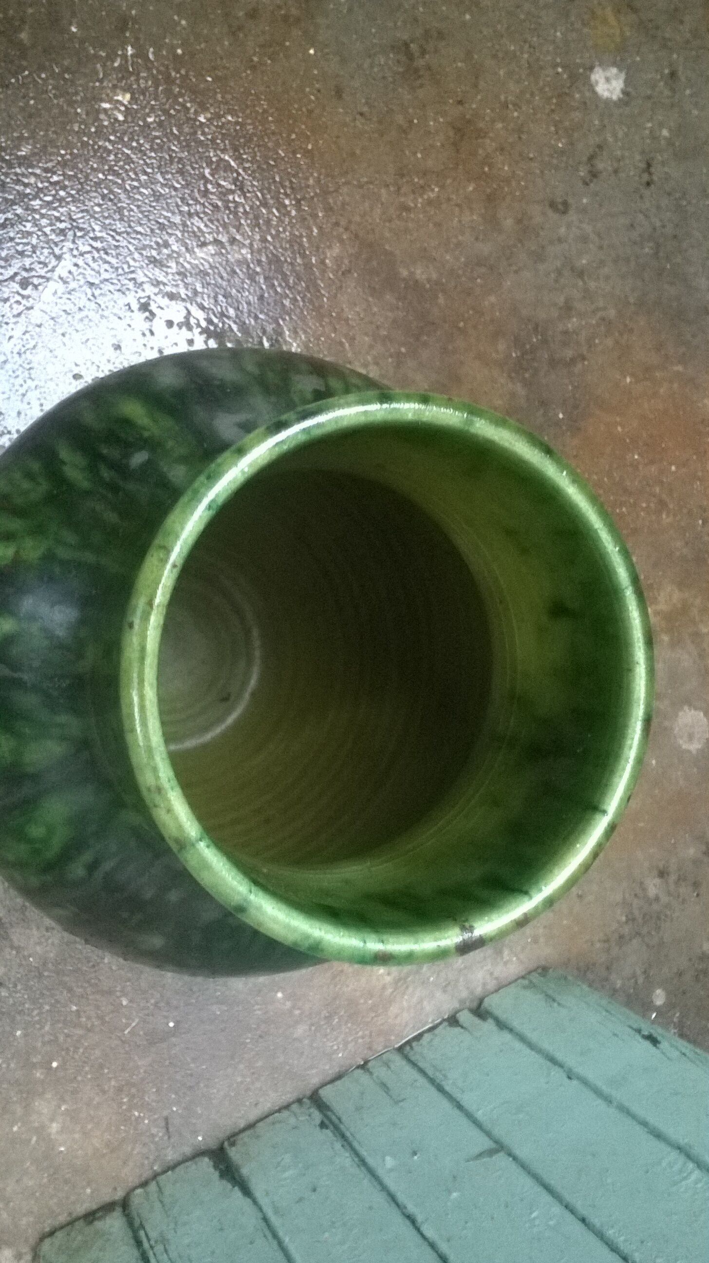 Accolay ceramic vase