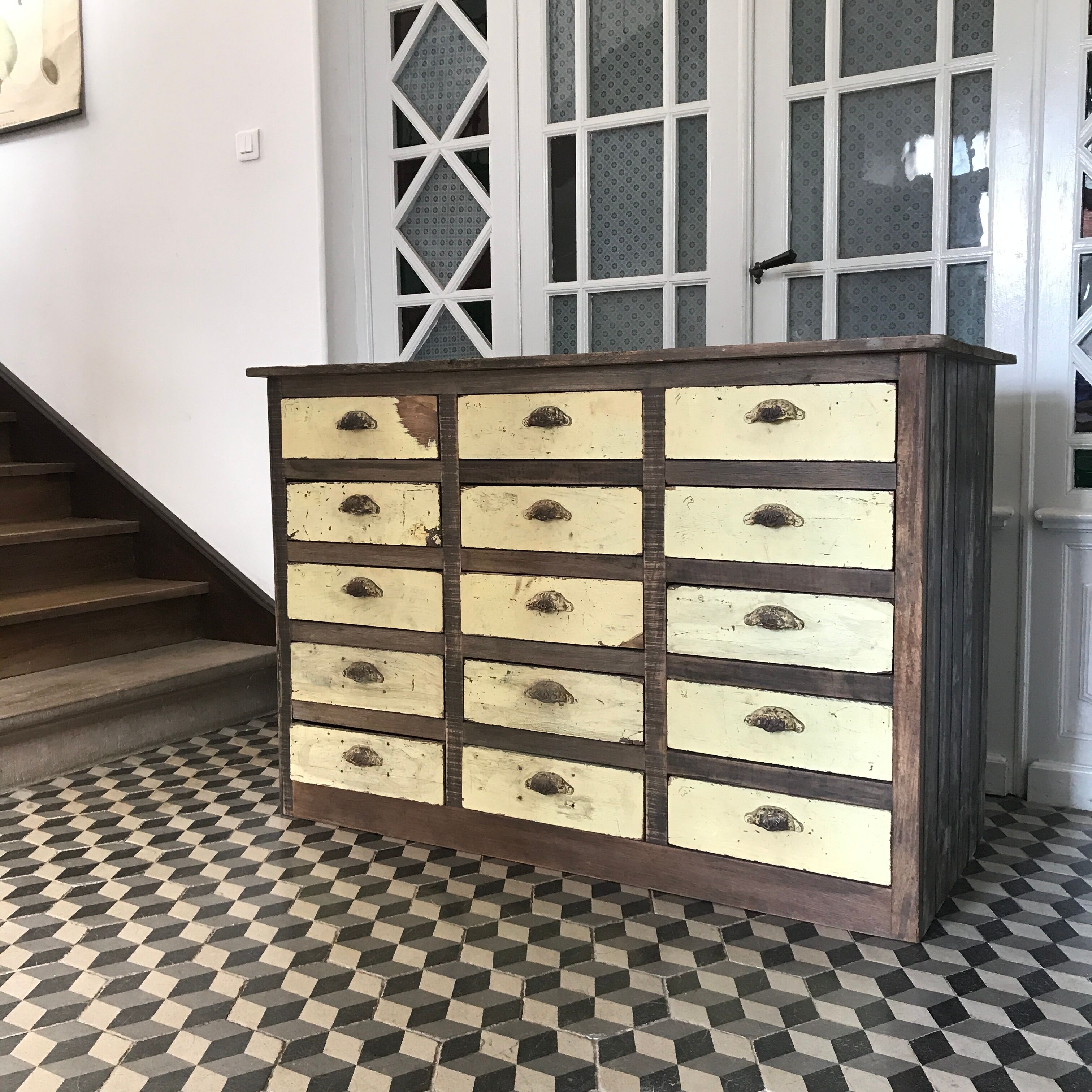 Meuble de métier quincaillerie