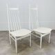 2 Scandinavian slatted chairs, white, from the 1960s.