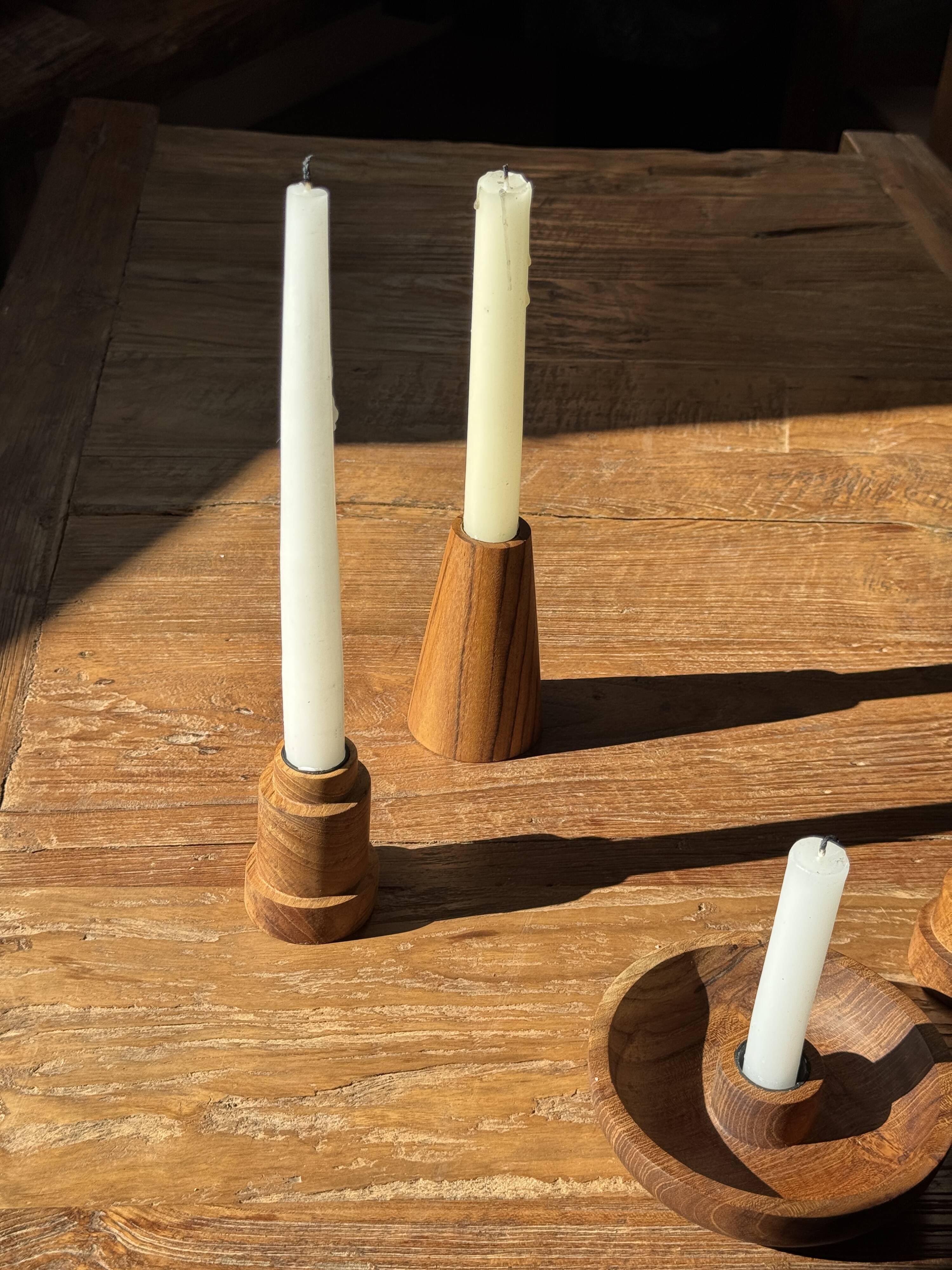 Conical circular candle holder in solid teak H10 D6