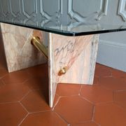 Table basse Ligne Roset des années 80 en marbre rose