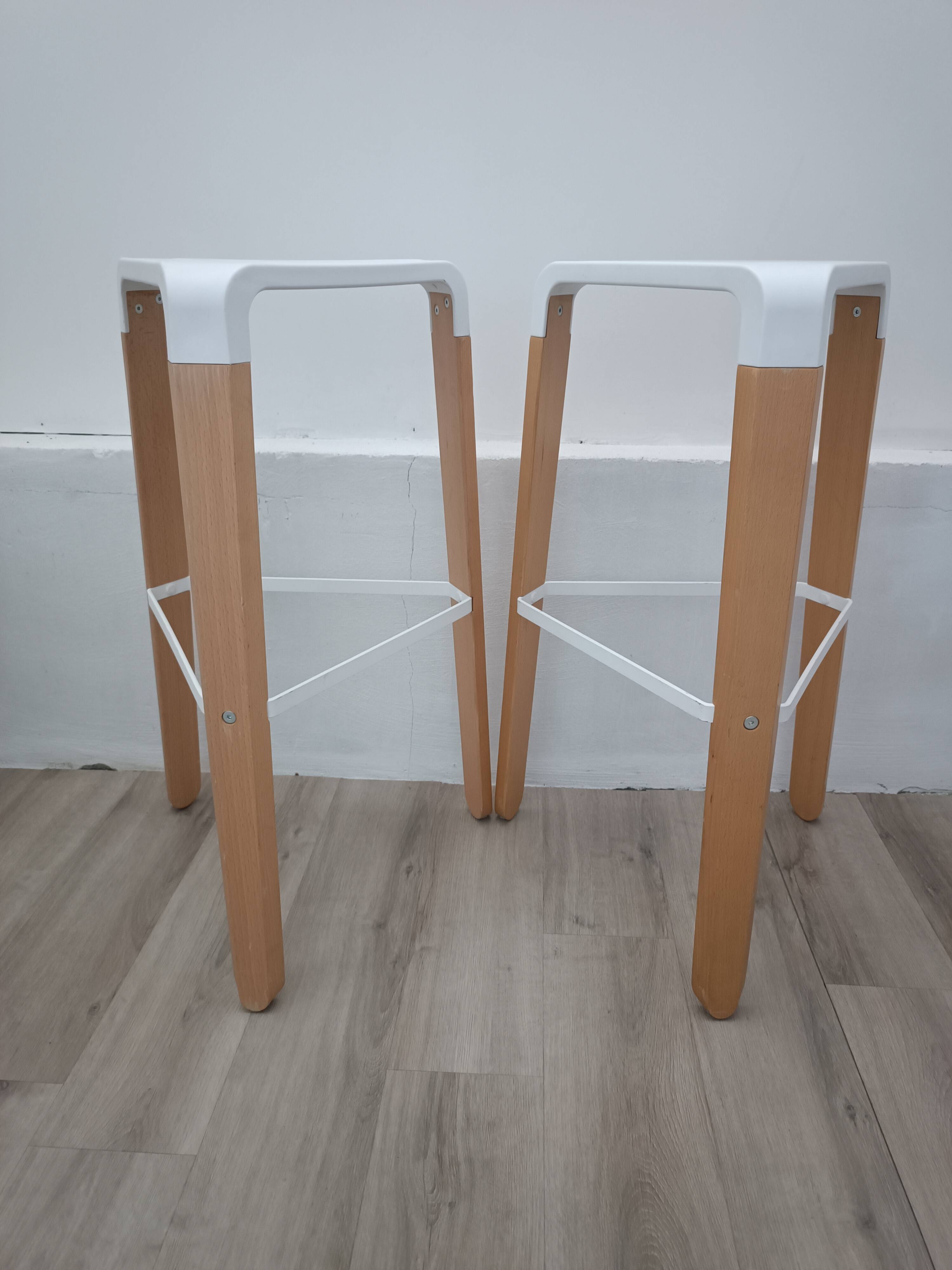 Picapau stools by Orlandini & Radice for Infiniti